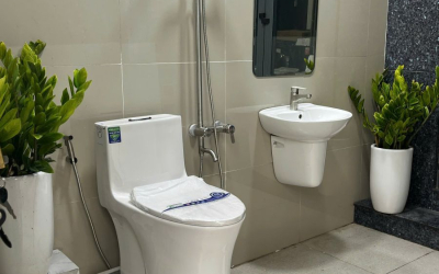 Combo thiết bị vệ sinh giá tốt cho nhà mới